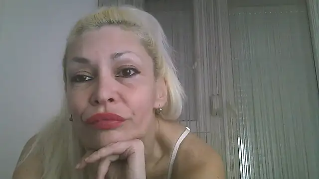 Snapshot of EvaaMina chatting on 3, 2, 2025 EvaaMina online show from 3, 2, 2025