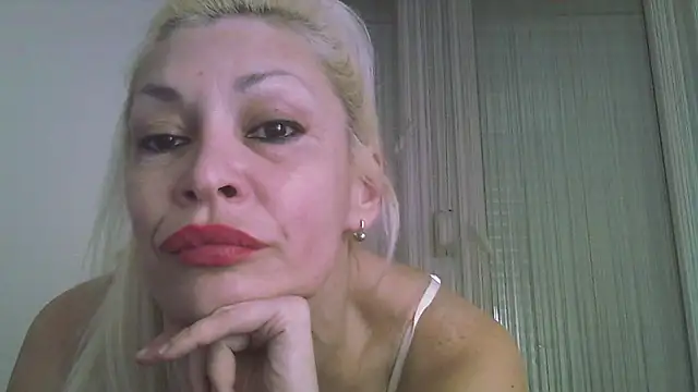 Snapshot of EvaaMina chatting on 3, 2, 2025 EvaaMina online show from 3, 2, 2025