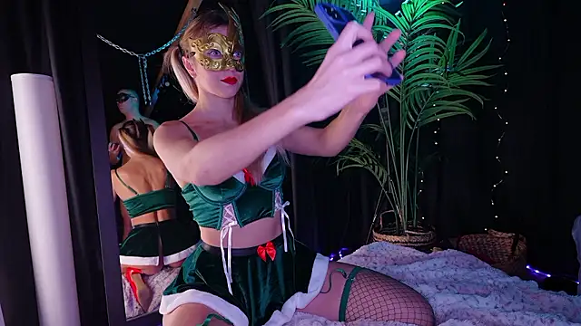 Janemasqueradeporn online show from 22, 12, 2025