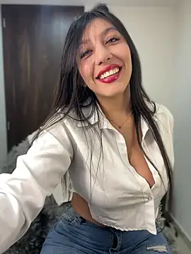 MiaJones21 online show from 27, 7, 2026