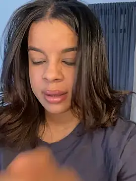 trianawhite online show from 3, 3, 2025