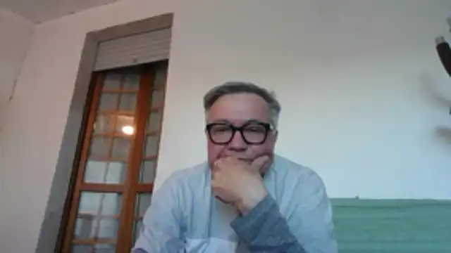 Snapshot of YOU6me chatting on 2, 5, 2026 YOU6me online show from 2, 5, 2026