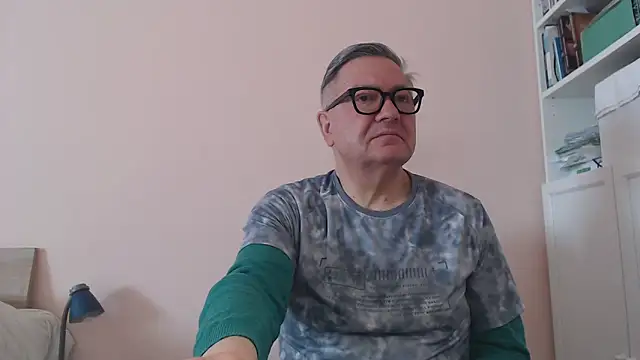 Snapshot of YOU6me chatting on 20, 5, 2026 YOU6me online show from 20, 5, 2026