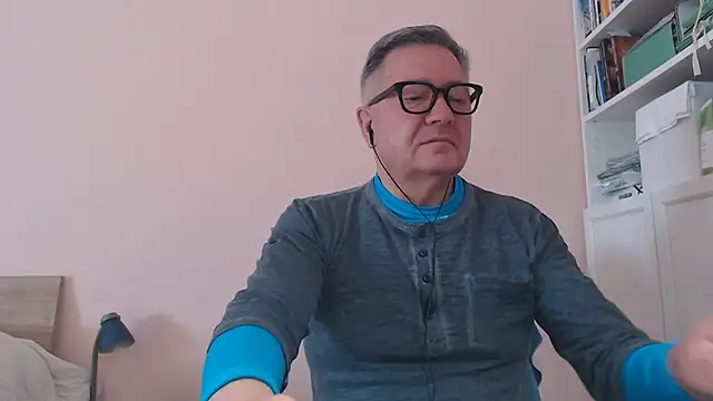 Snapshot of YOU6me chatting on 21, 5, 2026 YOU6me online show from 21, 5, 2026