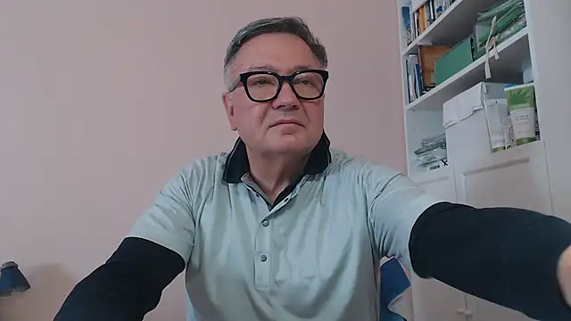 Snapshot of YOU6me chatting on 25, 5, 2026 YOU6me online show from 25, 5, 2026