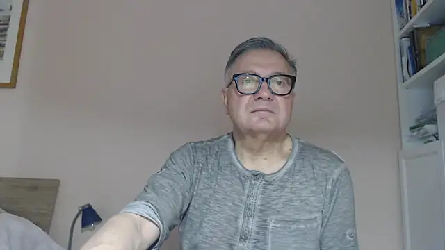 Snapshot of YOU6me chatting on 9, 6, 2026 YOU6me online show from 9, 6, 2026
