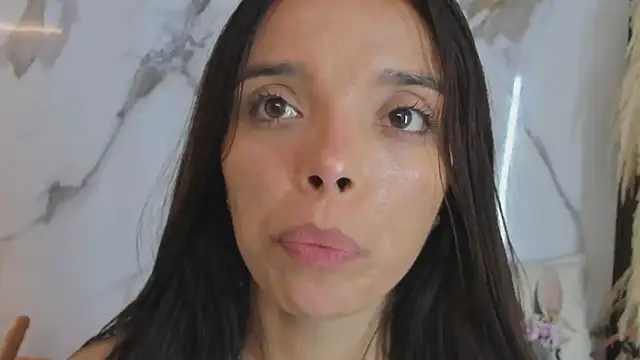 hannahill69 online show from 5, 3, 2025