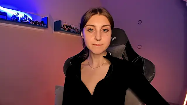 CassiaBlade1 online show from 2, 2, 2025