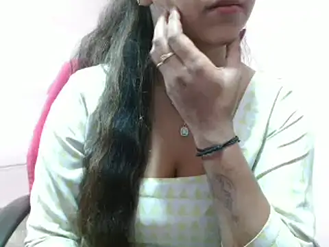 LovingPihu online show from 7, 3, 2025