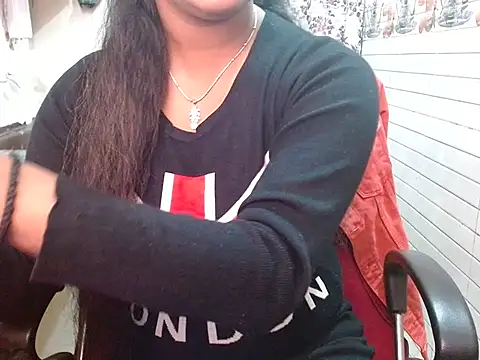 LovingPihu online show from 3, 2, 2026