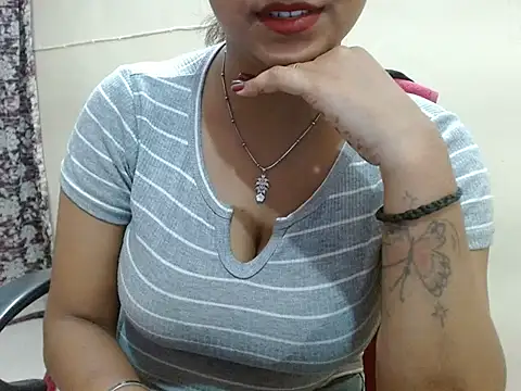 LovingPihu online show from 23, 4, 2026