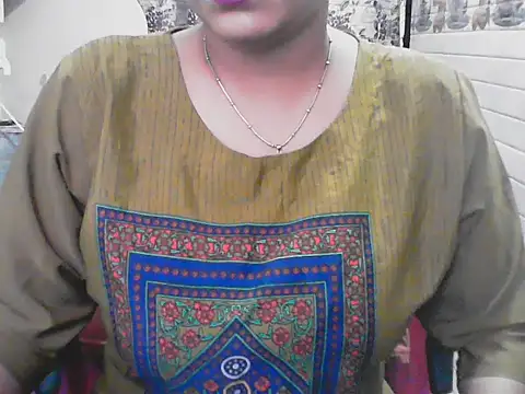 LovingPihu online show from 8, 6, 2026