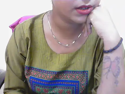 LovingPihu online show from 23, 7, 2026
