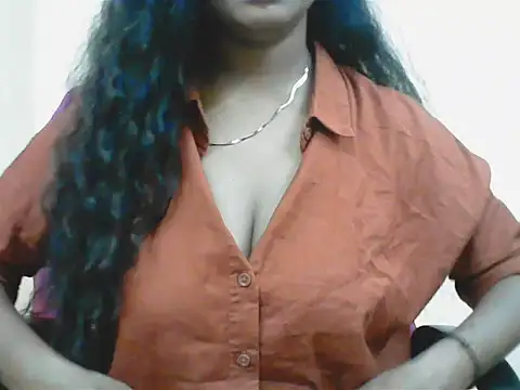 LovingPihu online show from 25, 7, 2026