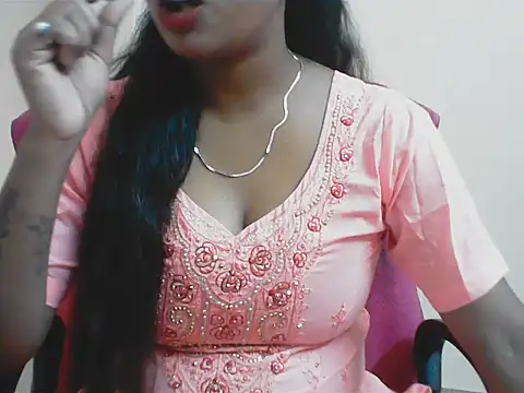 LovingPihu online show from 26, 7, 2026