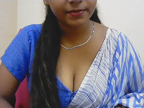 LovingPihu online show from 28, 7, 2026