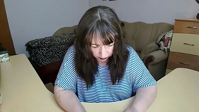 Lucretia Goldi  online show from 29, 4, 2026