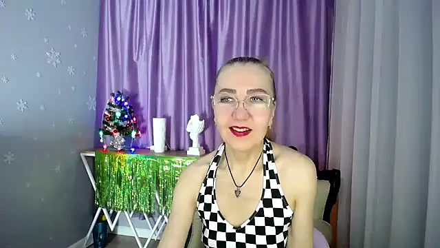 Snapshot of queen_a_n_i chatting on 11, 1, 2025 queen a n i online show from 11, 1, 2025