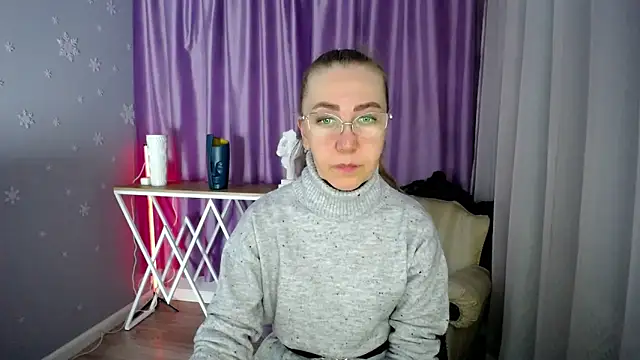 Snapshot of queen_a_n_i chatting on 17, 1, 2025 queen a n i online show from 17, 1, 2025