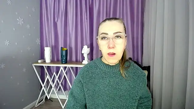 Snapshot of queen_a_n_i chatting on 19, 3, 2025 queen a n i online show from 19, 3, 2025