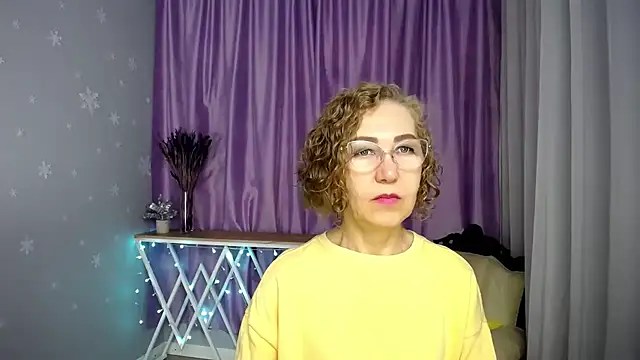 queen a n i online show from 13, 6, 2026