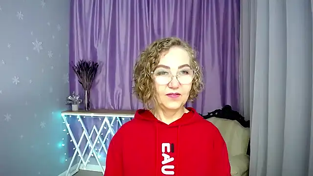 Snapshot of queen_a_n_i chatting on 18, 6, 2026 queen a n i online show from 18, 6, 2026