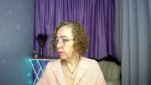 Snapshot of queen_a_n_i chatting on 19, 6, 2026 queen a n i online show from 19, 6, 2026