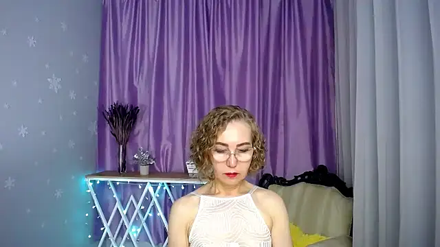 Snapshot of queen_a_n_i chatting on 29, 6, 2026 queen a n i online show from 29, 6, 2026