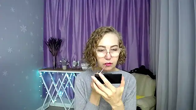 Snapshot of queen_a_n_i chatting on 19, 7, 2026 queen a n i online show from 19, 7, 2026