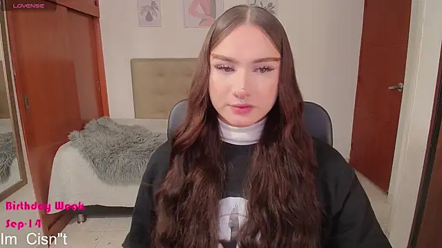 Snapshot of Miley_Baker chatting on 19, 9, 2025 Miley Baker online show from 19, 9, 2025