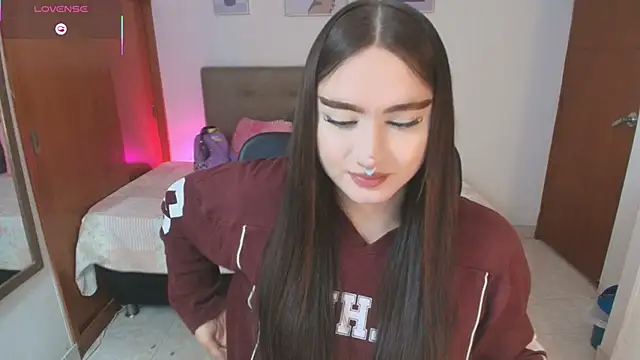 Miley Baker online show from 28, 3, 2026