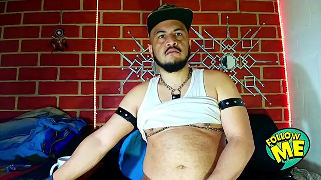 Snapshot of the_master_foal_ chatting on 28, 9, 2025 the master foal online show from 28, 9, 2025