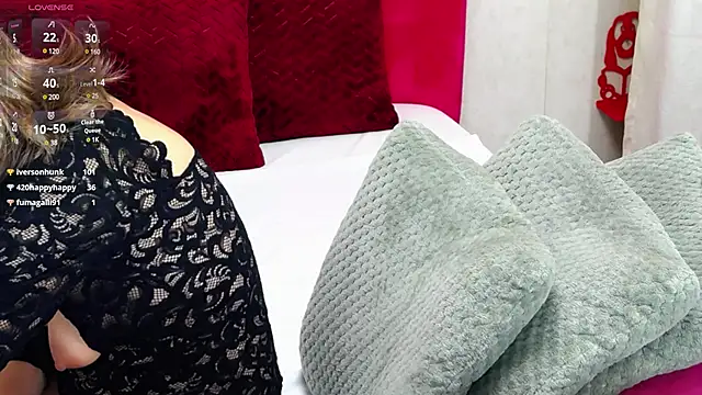 LoraDelNiro online show from 9, 1, 2025