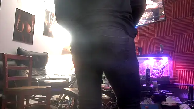 Snapshot of TheHellBilly chatting on 10, 2, 2026 TheHellBilly online show from 10, 2, 2026