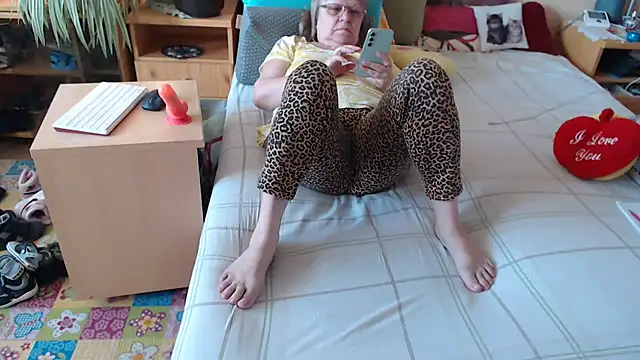 Margaret-milf online show from 24, 4, 2026