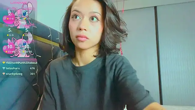 Snapshot of Mia_Tin chatting on 2, 2, 2025 Mia Tin online show from 2, 2, 2025