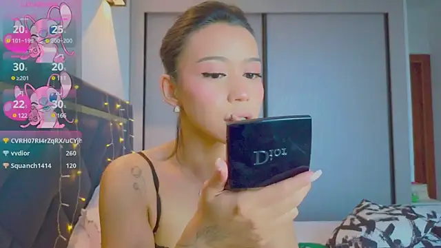 Snapshot of Mia_Tin chatting on 1, 3, 2025 Mia Tin online show from 1, 3, 2025