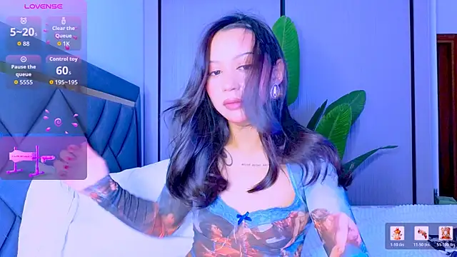 Snapshot of Mia_Tin chatting on 18, 6, 2026 Mia Tin online show from 18, 6, 2026