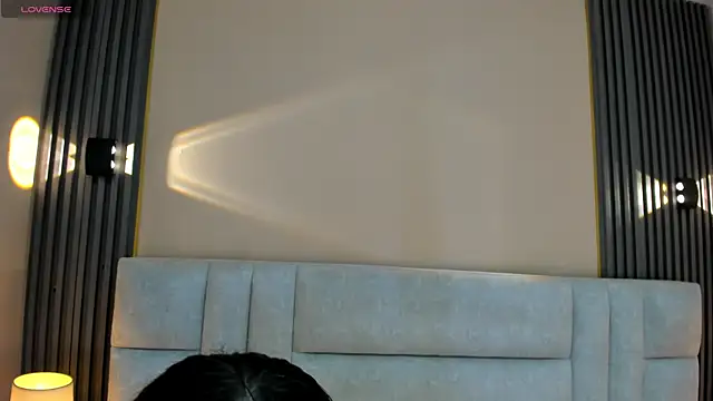 EYMI TOMSOM online show from 22, 3, 2025