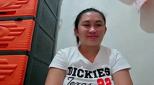 Snapshot of LalaiAsian chatting on 2, 3, 2025 LalaiAsian online show from 2, 3, 2025