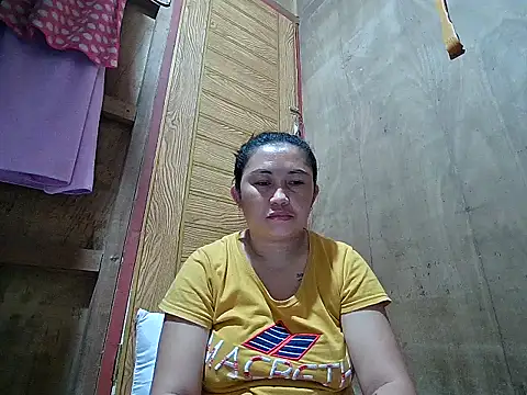 Snapshot of LalaiAsian chatting on 19, 11, 2025 LalaiAsian online show from 19, 11, 2025