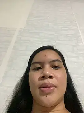 Hebefemme online show from 6, 3, 2025