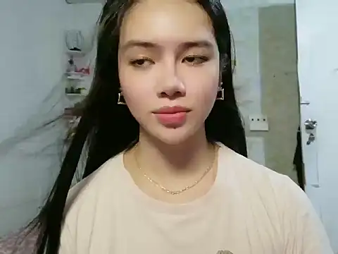 Hebefemme online show from 7, 6, 2026