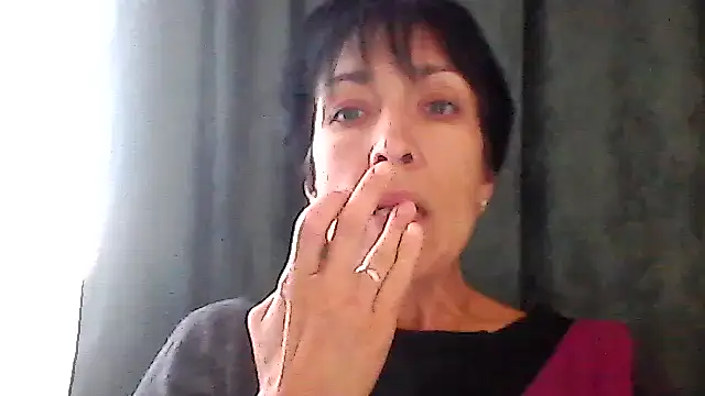 SunnyAmorre online show from 18, 9, 2025