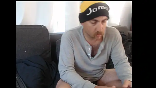 Snapshot of whiskyjane69 chatting on 10, 9, 2025 whiskyjane69 online show from 10, 9, 2025