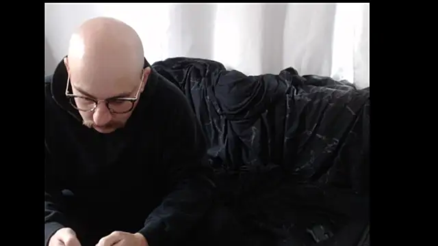 Snapshot of whiskyjane69 chatting on 20, 10, 2025 whiskyjane69 online show from 20, 10, 2025