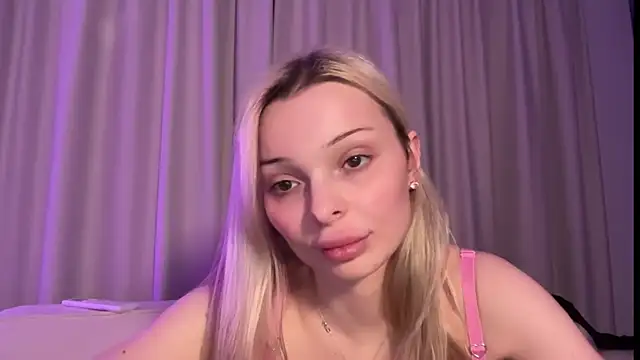 HannaXLove online show from 25, 2, 2026