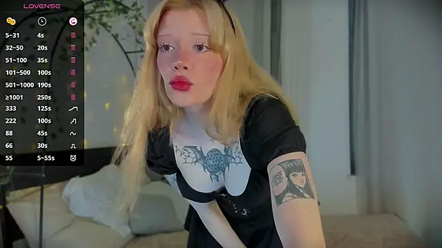 Snapshot of boobsybootie chatting on 22, 5, 2026 boobsybootie online show from 22, 5, 2026
