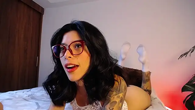 Snapshot of maggie_kay chatting on 10, 9, 2025 maggie kay online show from 10, 9, 2025