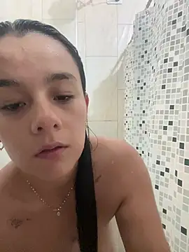 Snapshot of _dinna chatting on 11, 2, 2025 dinna online show from 11, 2, 2025